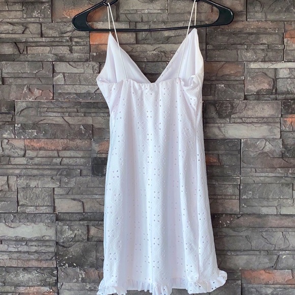 B. Darlin Spaghetti Strap White Mini Dress 
Size: 5 / S (Juniors) - Picture 2 of 9